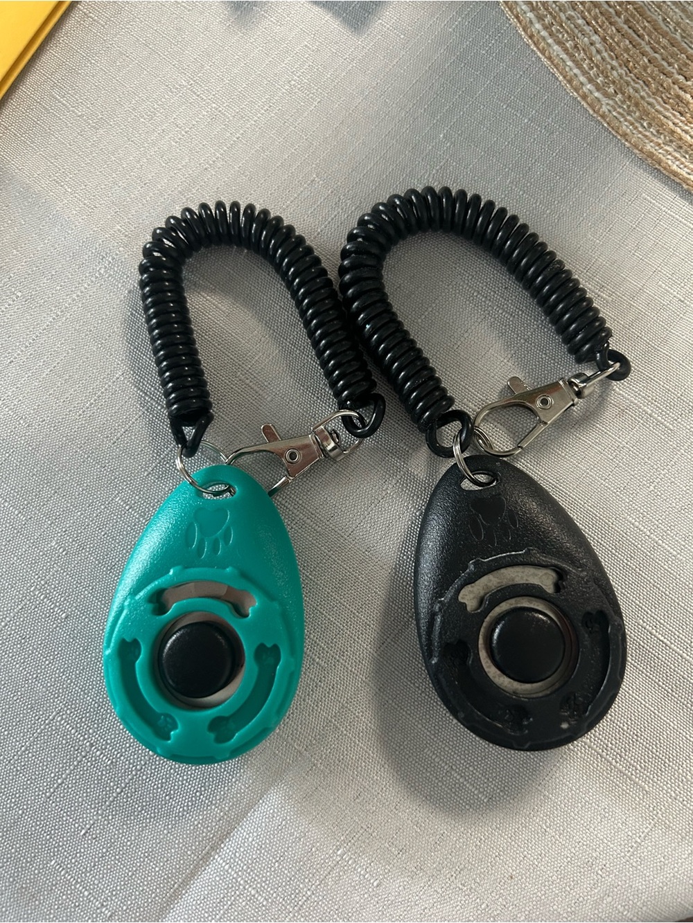 Dog training clicker- Teal and Black - Picture 1 of 1